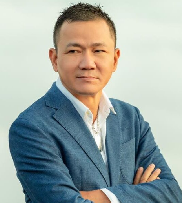 Bà Phạm Phú Tuấn